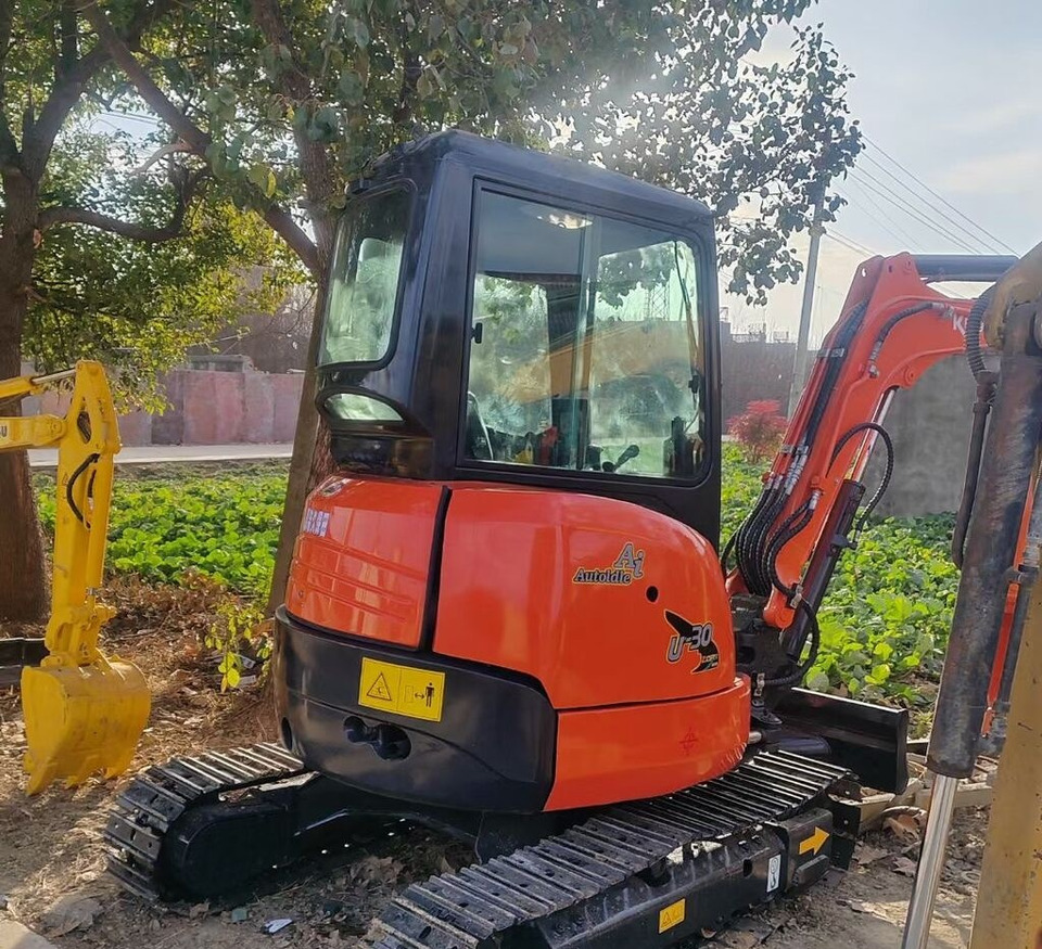 Kubota U30 - Mini-ekskavators: foto 1 Kubota U30 - Mini-ekskavators: foto 1