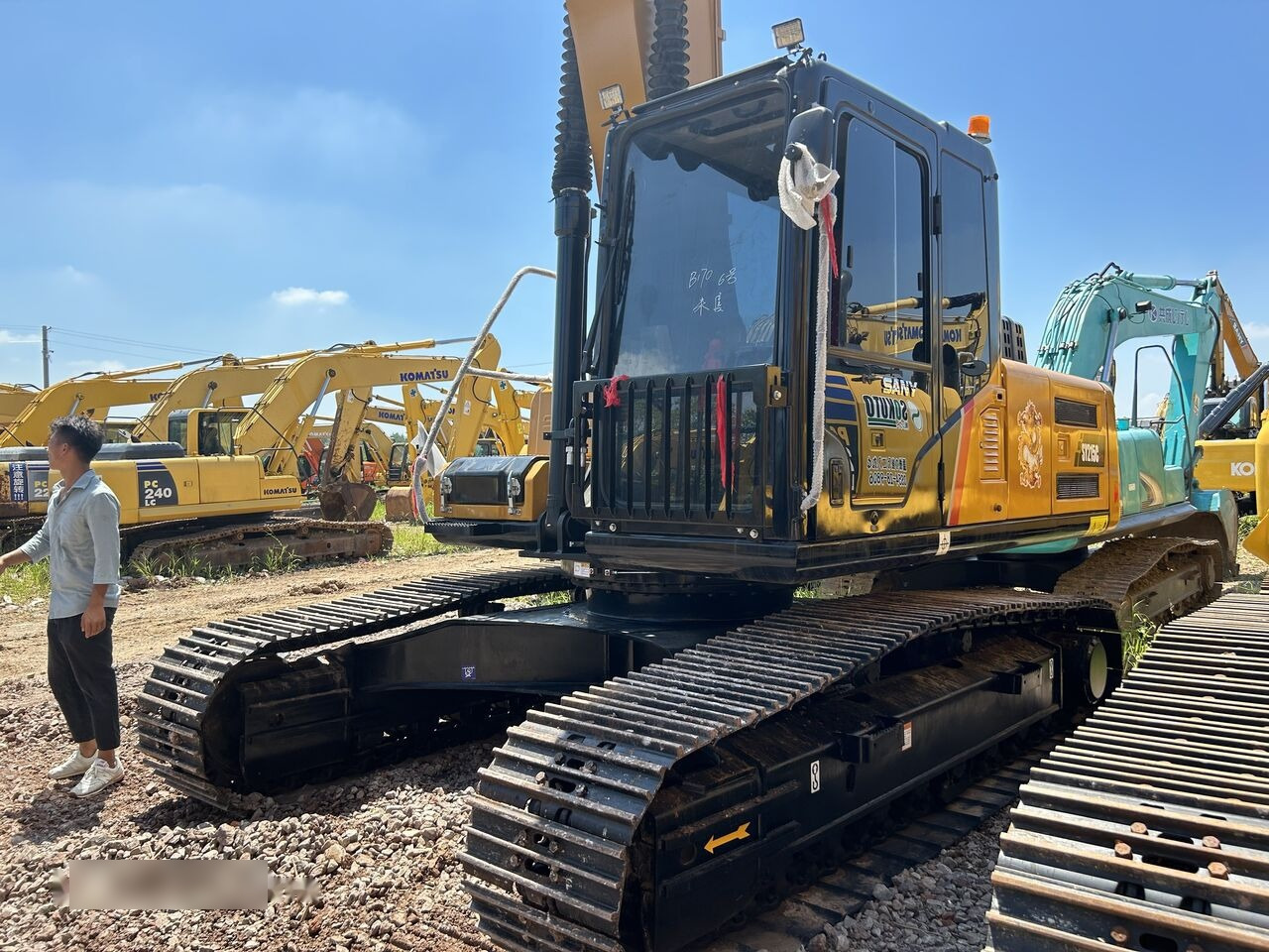 Sany SY215C PRO - Kāpurķēžu ekskavators: foto 1 Sany SY215C PRO - Kāpurķēžu ekskavators: foto 1