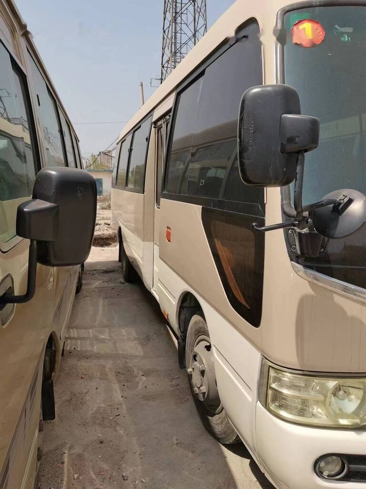 Toyota Coaster - Pilsētas autobuss: foto 1 Toyota Coaster - Pilsētas autobuss: foto 1