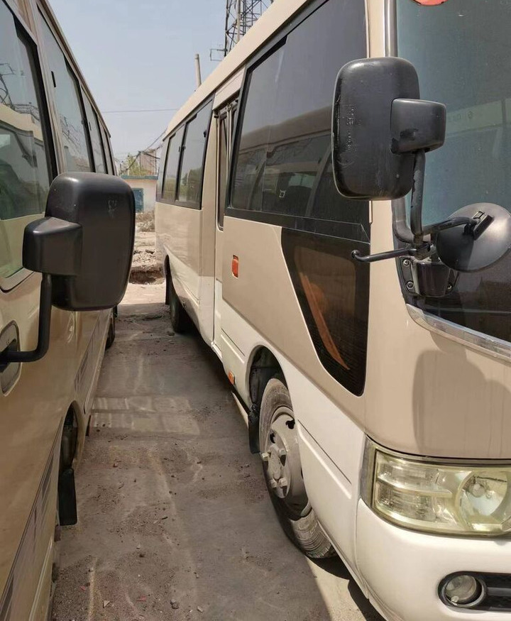 Toyota Coaster - Pilsētas autobuss: foto 4 Toyota Coaster - Pilsētas autobuss: foto 4