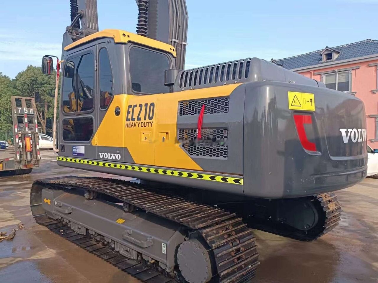 Volvo EC210 - Kāpurķēžu ekskavators: foto 2 Volvo EC210 - Kāpurķēžu ekskavators: foto 2