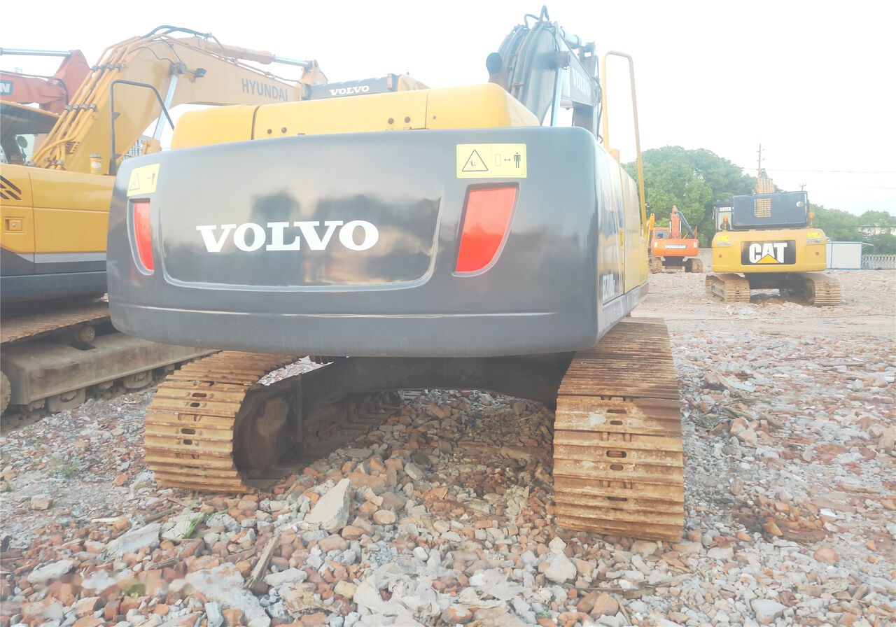 Volvo EC210BLC - Kāpurķēžu ekskavators: foto 3 Volvo EC210BLC - Kāpurķēžu ekskavators: foto 3