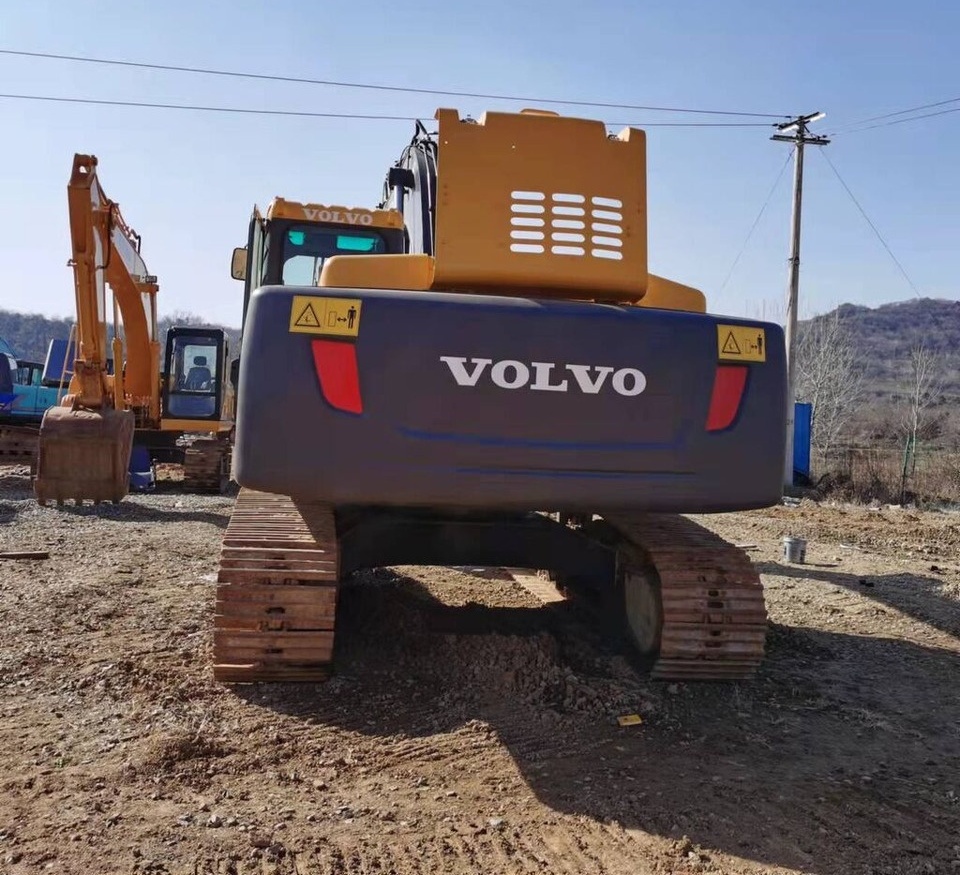 Volvo EC240LC - Kāpurķēžu ekskavators: foto 5 Volvo EC240LC - Kāpurķēžu ekskavators: foto 5