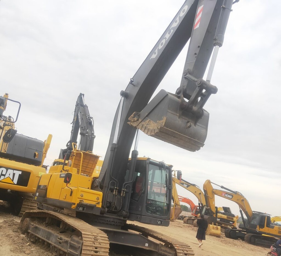 Volvo EC300 - Kāpurķēžu ekskavators: foto 4 Volvo EC300 - Kāpurķēžu ekskavators: foto 4