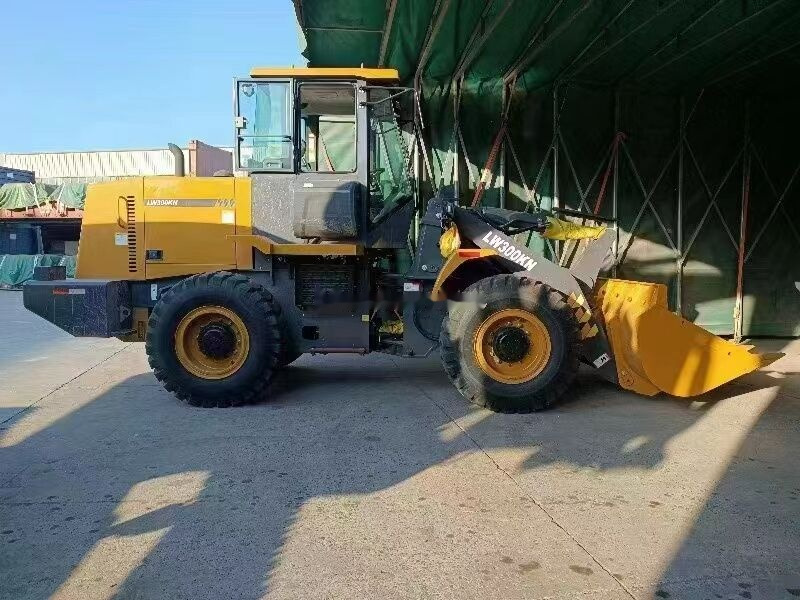 XCMG LW300KN - Riteņu iekrāvējs: foto 3 XCMG LW300KN - Riteņu iekrāvējs: foto 3