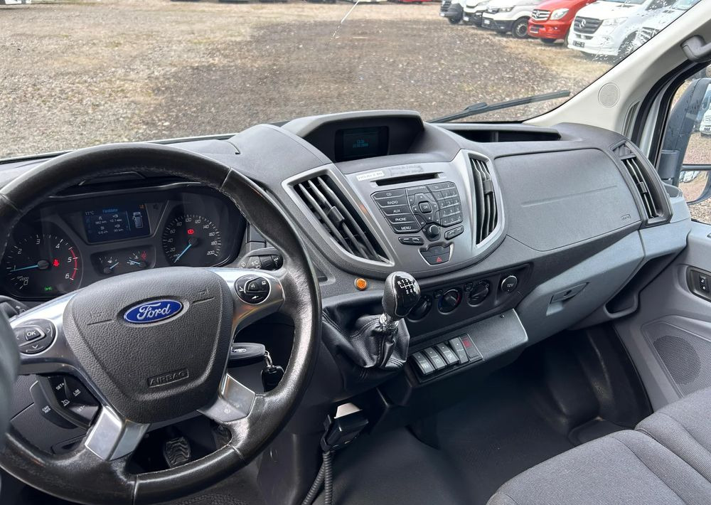 Mikroautobuss, Pasažieru furgons Ford Transit: foto 17