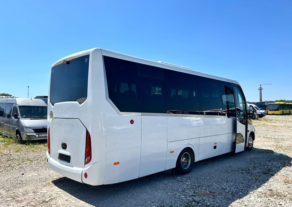 Iveco Daily - Mikroautobuss, Pasažieru furgons: foto 4 Iveco Daily - Mikroautobuss, Pasažieru furgons: foto 4
