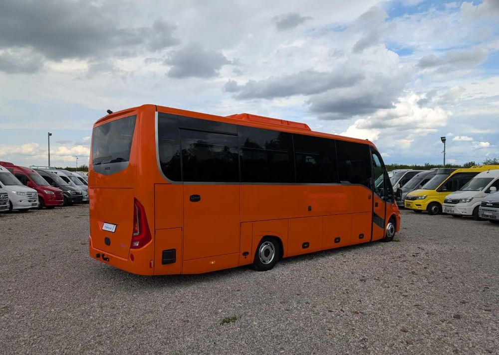 Iveco Daily - Mikroautobuss, Pasažieru furgons: foto 5 Iveco Daily - Mikroautobuss, Pasažieru furgons: foto 5