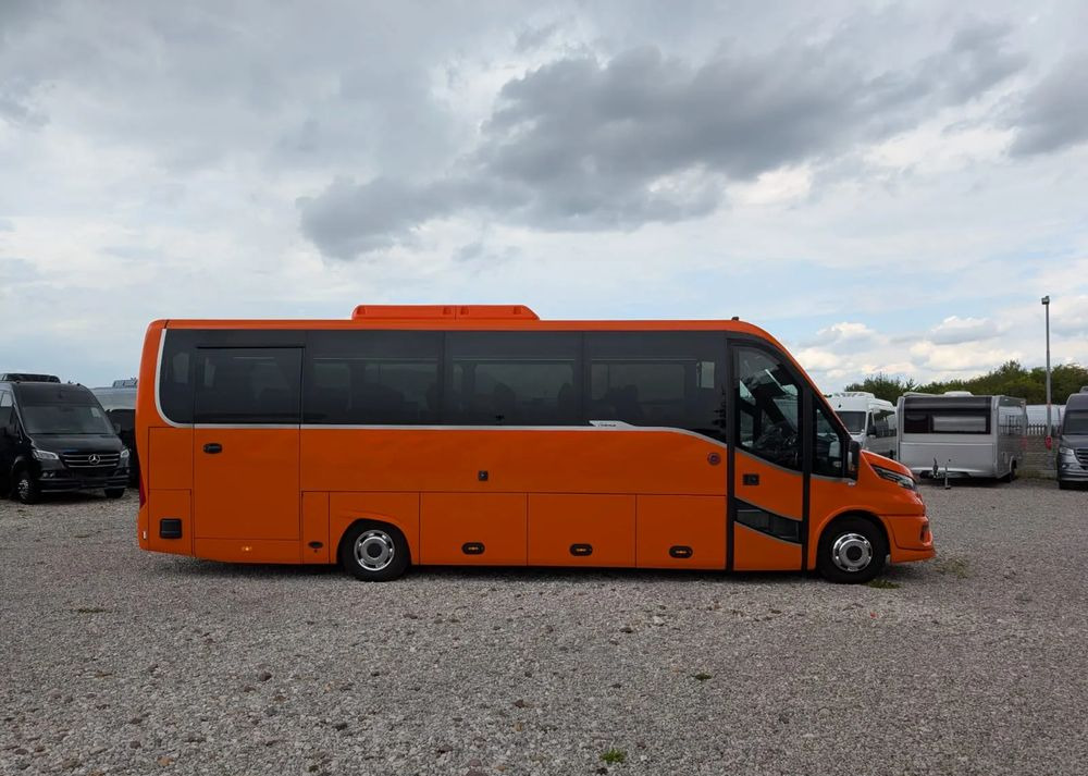 Iveco Daily - Starppilsētu autobuss: foto 4 Iveco Daily - Starppilsētu autobuss: foto 4