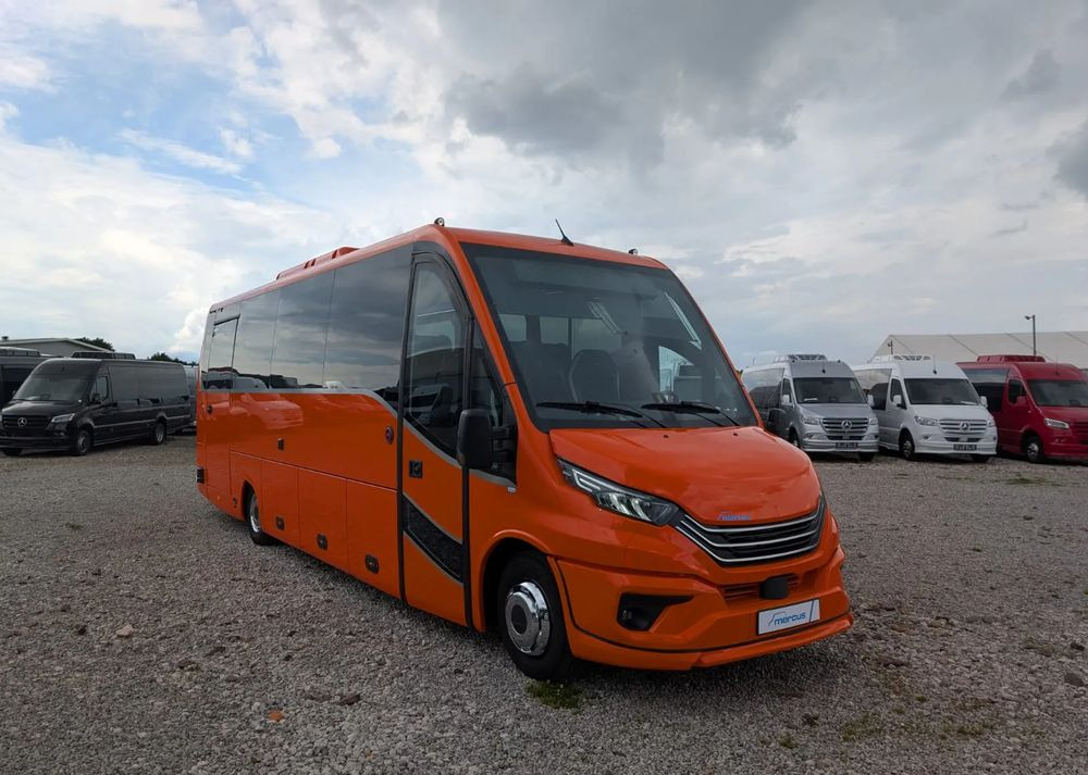 Iveco Daily - Starppilsētu autobuss: foto 2 Iveco Daily - Starppilsētu autobuss: foto 2