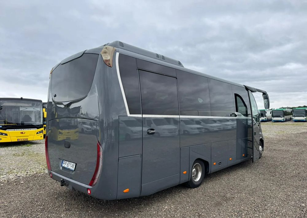 Iveco Daily - Mikroautobuss, Pasažieru furgons: foto 3 Iveco Daily - Mikroautobuss, Pasažieru furgons: foto 3
