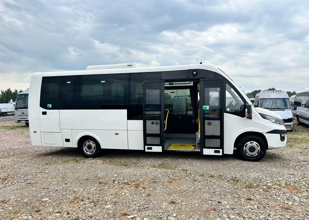 Iveco Daily Rosero City - Mikroautobuss, Pasažieru furgons: foto 3 Iveco Daily Rosero City - Mikroautobuss, Pasažieru furgons: foto 3