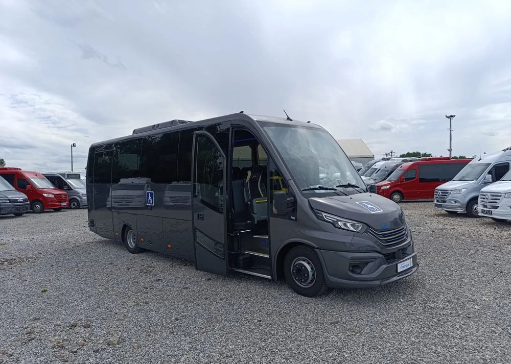 Iveco Mercus Daily 70C21 - Mikroautobuss, Pasažieru furgons: foto 3 Iveco Mercus Daily 70C21 - Mikroautobuss, Pasažieru furgons: foto 3