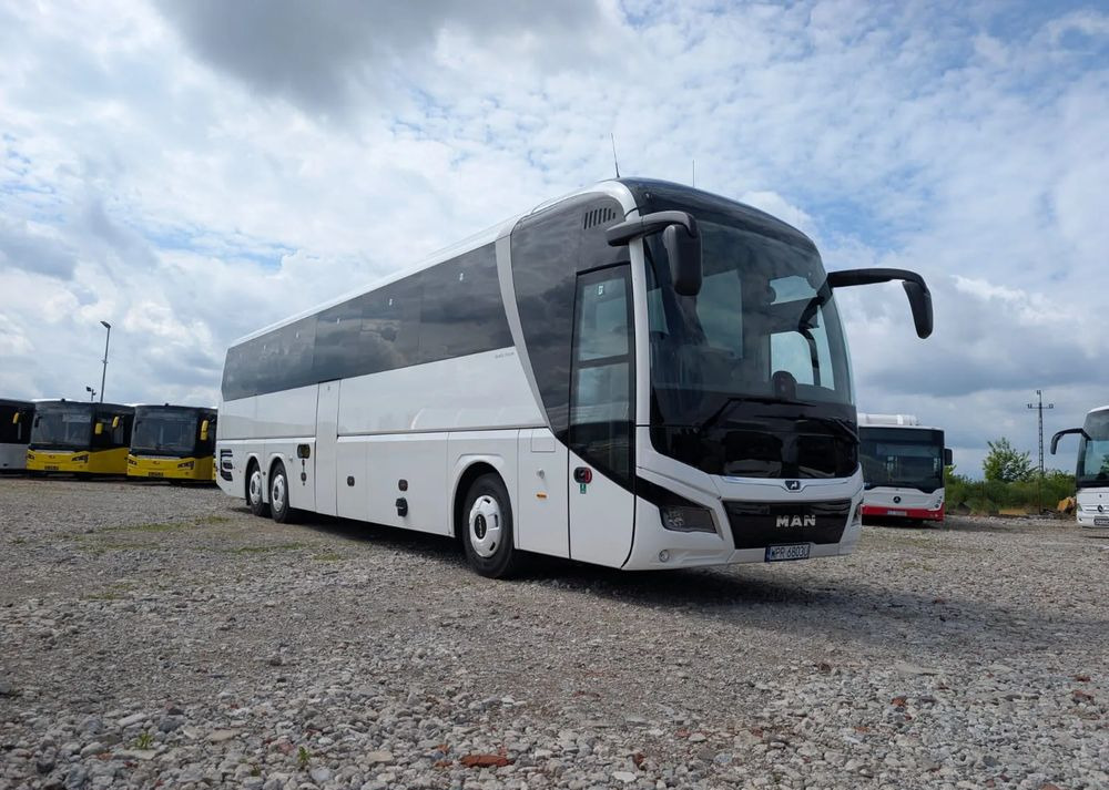 MAN Lions Coach - Starppilsētu autobuss: foto 1 MAN Lions Coach - Starppilsētu autobuss: foto 1