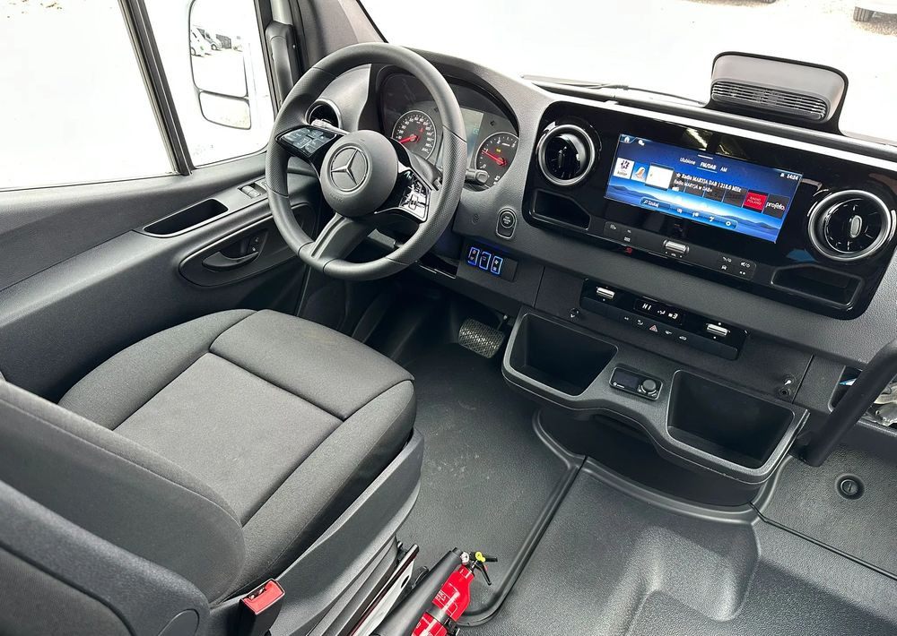 Jaunā Mikroautobuss, Pasažieru furgons Mercedes-Benz Sprinter 517: foto 19 Jaunā Mikroautobuss, Pasažieru furgons Mercedes-Benz Sprinter 517: foto 19