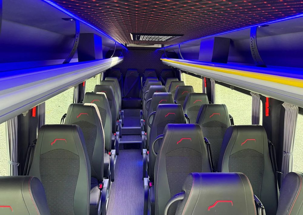 Jaunā Mikroautobuss, Pasažieru furgons Mercedes-Benz Sprinter 517: foto 13