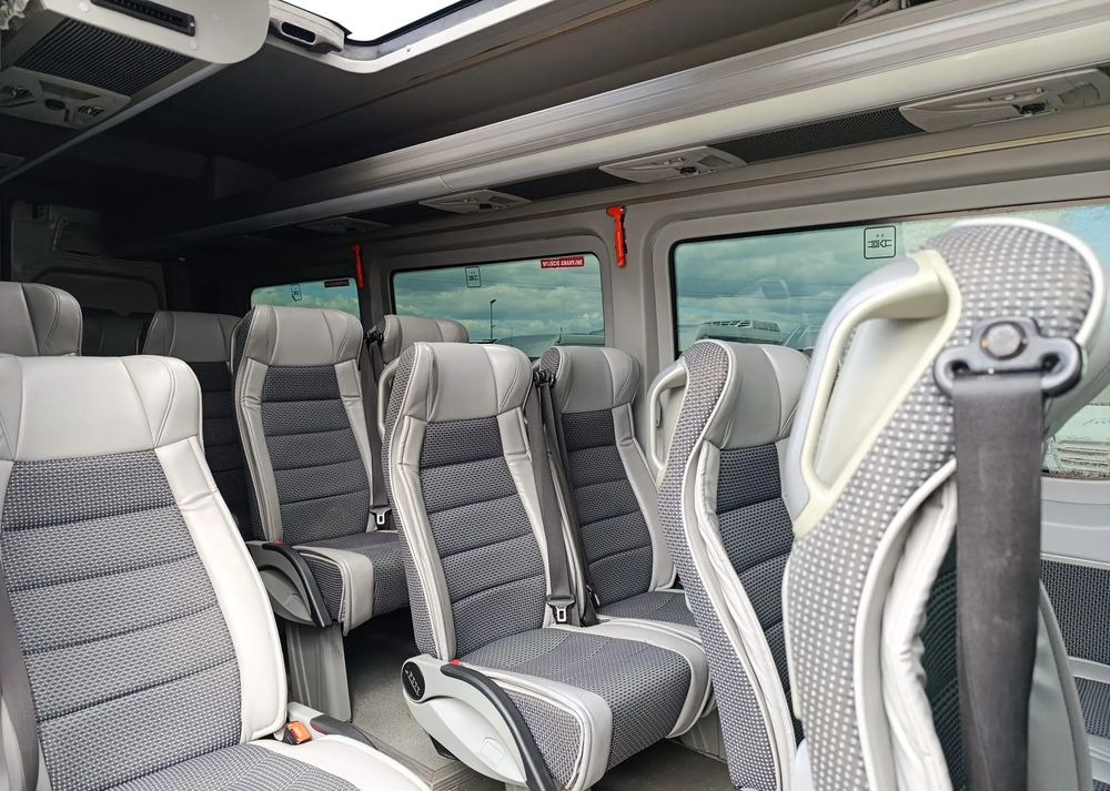 Mercedes-Benz Sprinter 519 - Mikroautobuss, Pasažieru furgons: foto 4 Mercedes-Benz Sprinter 519 - Mikroautobuss, Pasažieru furgons: foto 4