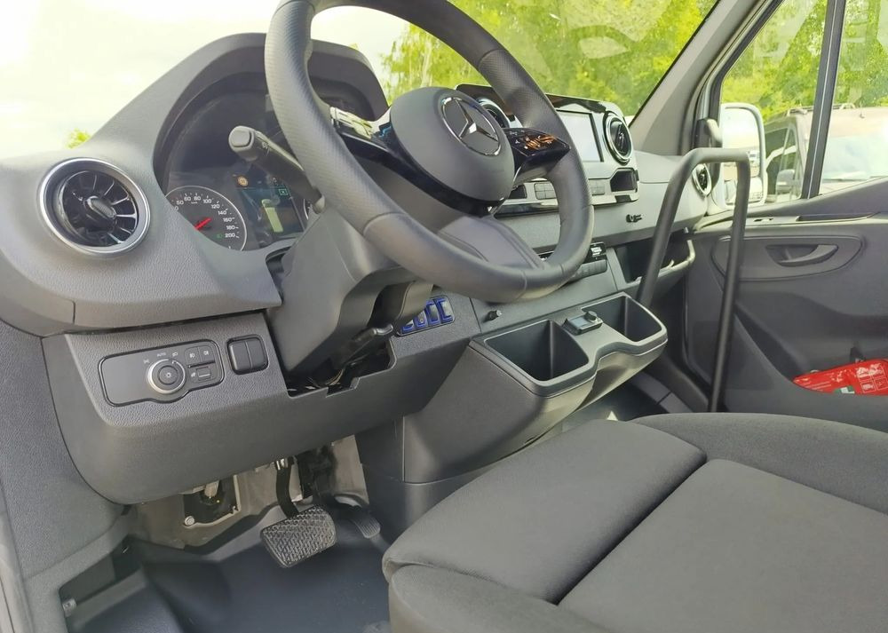 Jaunā Mikroautobuss, Pasažieru furgons Mercedes-Benz Sprinter 519: foto 17