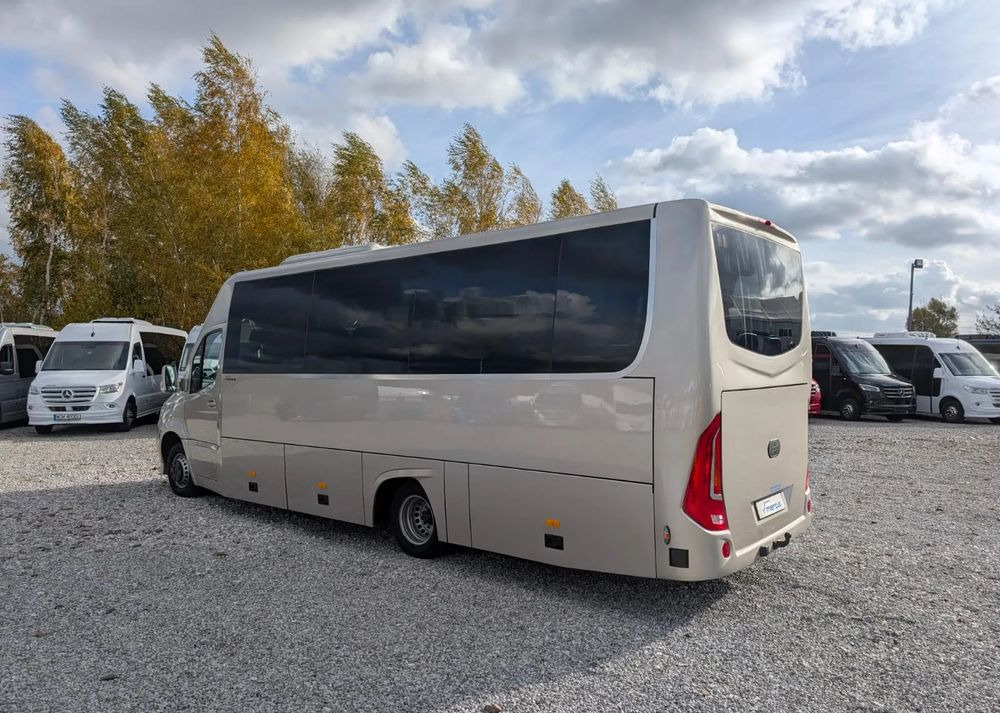 Jaunā Mikroautobuss, Pasažieru furgons Mercedes-Benz Sprinter 519: foto 12