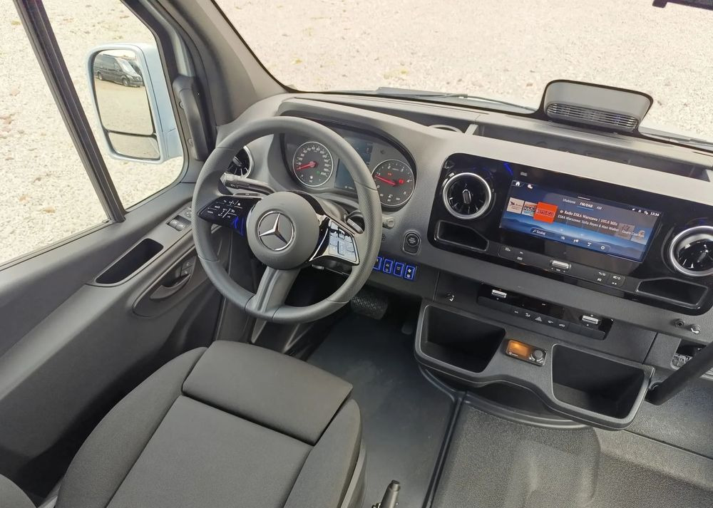 Jaunā Mikroautobuss, Pasažieru furgons Mercedes-Benz Sprinter 519: foto 16