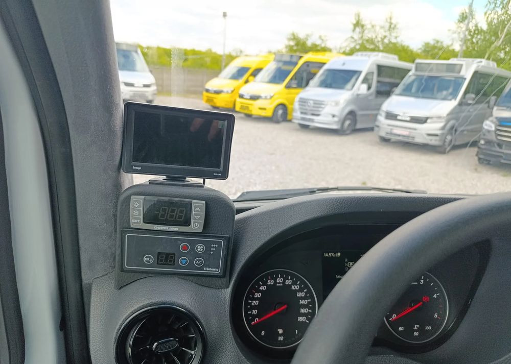 Jaunā Mikroautobuss, Pasažieru furgons Mercedes-Benz Sprinter 519: foto 20