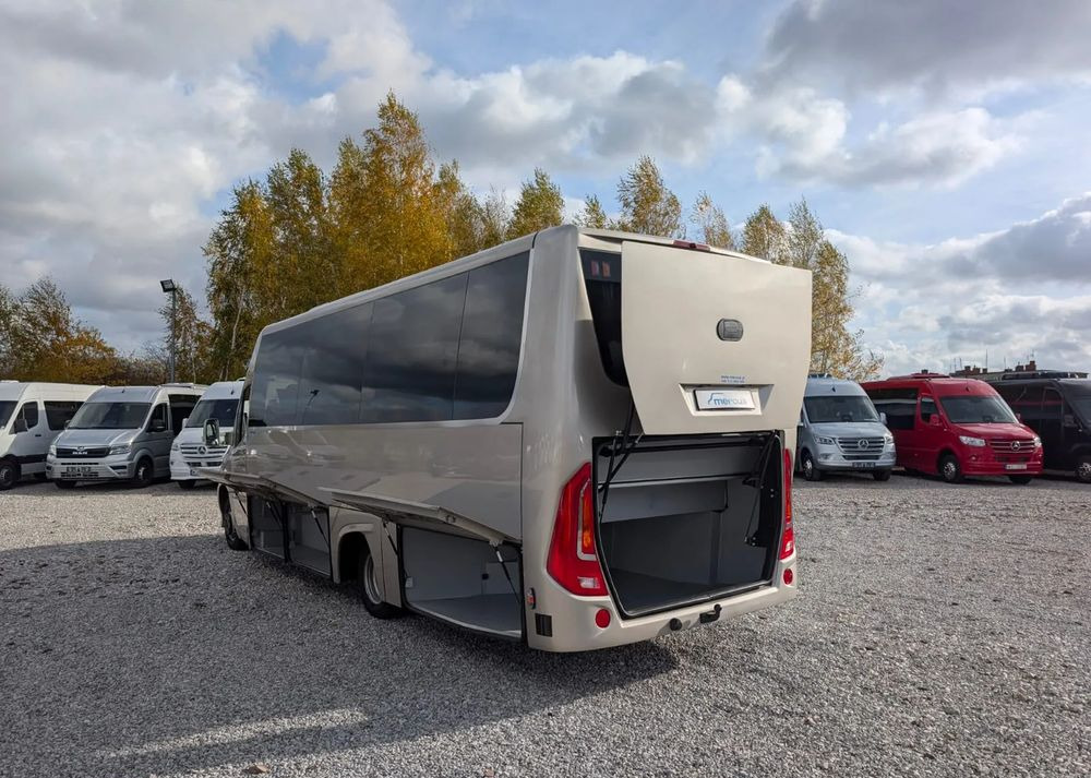 Jaunā Mikroautobuss, Pasažieru furgons Mercedes-Benz Sprinter 519: foto 10