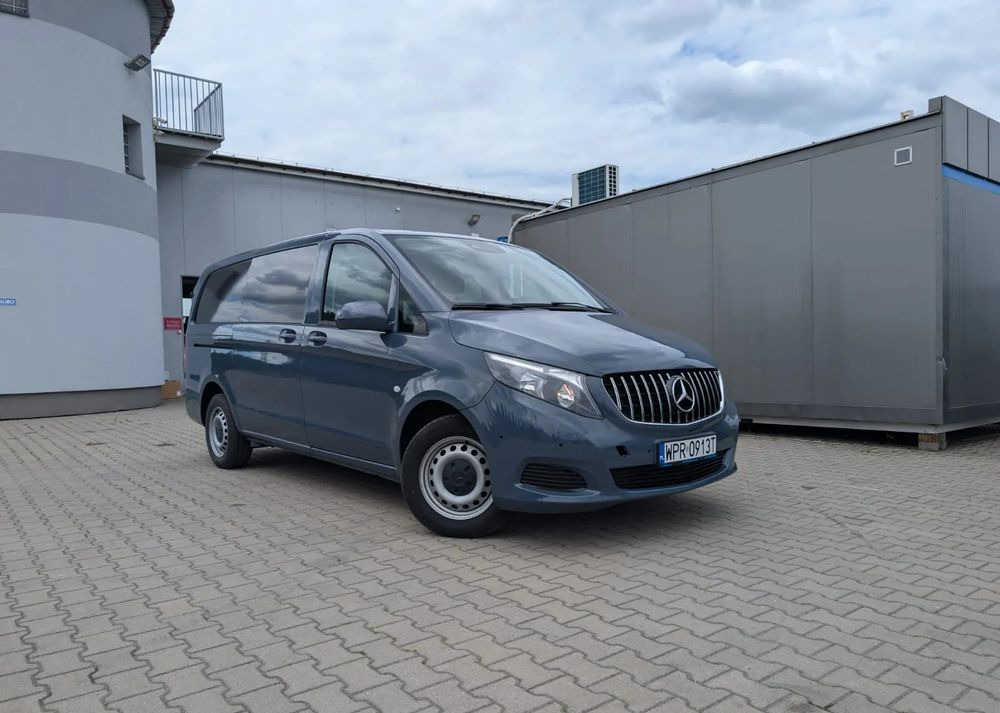 Mercedes-Benz Vito - Kravas-pasažieru furgons: foto 1 Mercedes-Benz Vito - Kravas-pasažieru furgons: foto 1