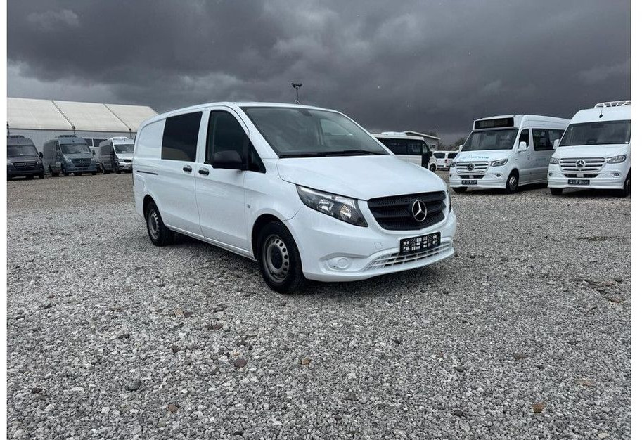 Mercedes-Benz Vito - Kravas-pasažieru furgons: foto 1 Mercedes-Benz Vito - Kravas-pasažieru furgons: foto 1
