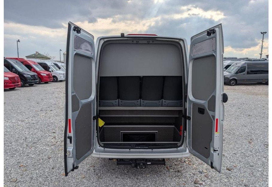 Volkswagen Crafter - Mikroautobuss, Pasažieru furgons: foto 5 Volkswagen Crafter - Mikroautobuss, Pasažieru furgons: foto 5
