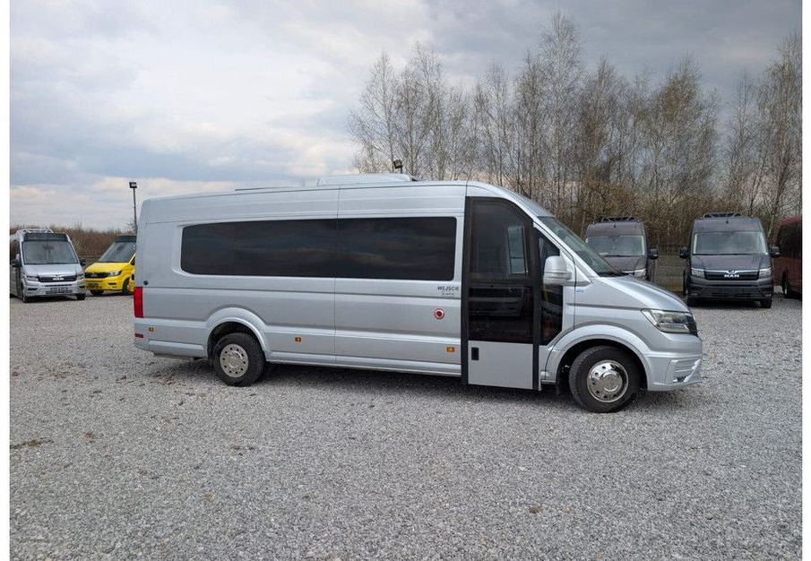 Volkswagen Crafter - Mikroautobuss, Pasažieru furgons: foto 2 Volkswagen Crafter - Mikroautobuss, Pasažieru furgons: foto 2