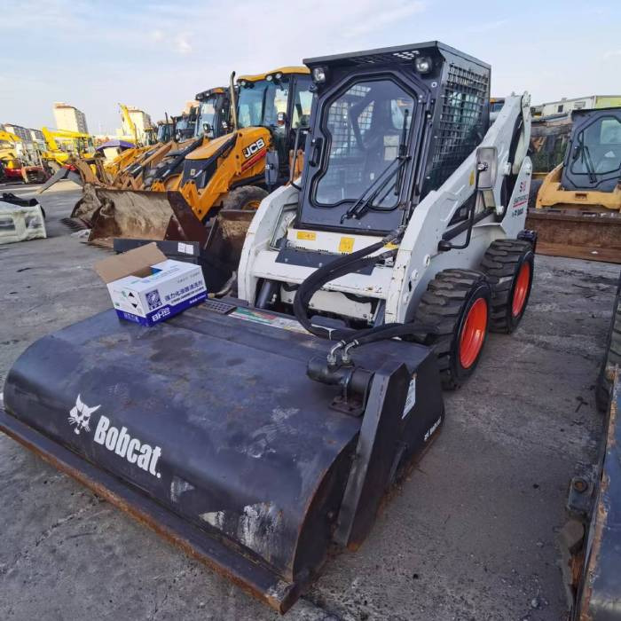 BOBCAT S18 - Kompaktiekrāvējs: foto 3 BOBCAT S18 - Kompaktiekrāvējs: foto 3