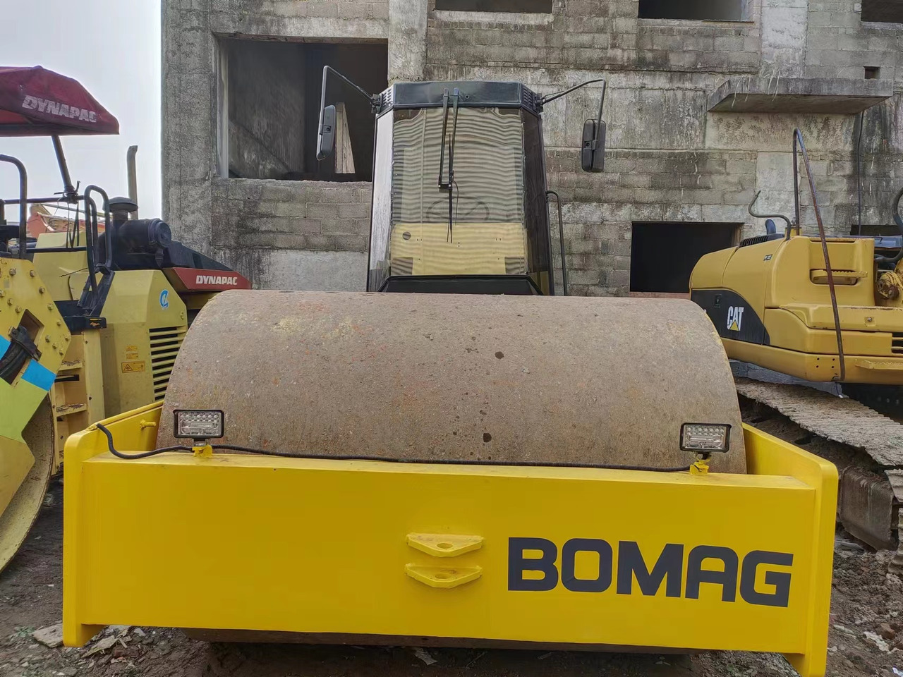 BOMAG BW 217D - Vibrorullis: foto 3 BOMAG BW 217D - Vibrorullis: foto 3
