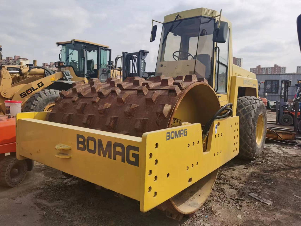 Vibrorullis BOMAG BW217D-2: foto 11
