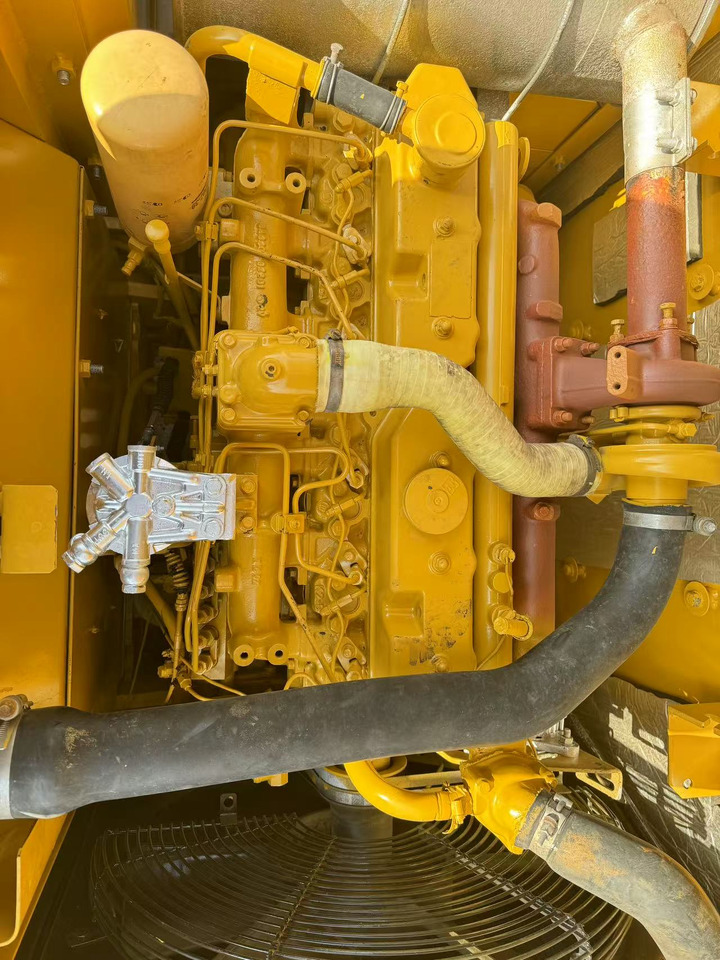 Kāpurķēžu ekskavators CAT 320CL: foto 6