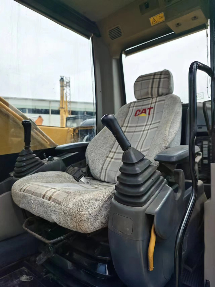 CAT 320D 320D2 320DL - Kāpurķēžu ekskavators: foto 5 CAT 320D 320D2 320DL - Kāpurķēžu ekskavators: foto 5