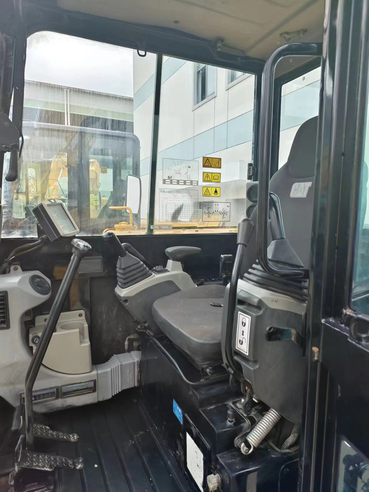 CATERPILLAR 305.5E2 - Mini-ekskavators: foto 5 CATERPILLAR 305.5E2 - Mini-ekskavators: foto 5