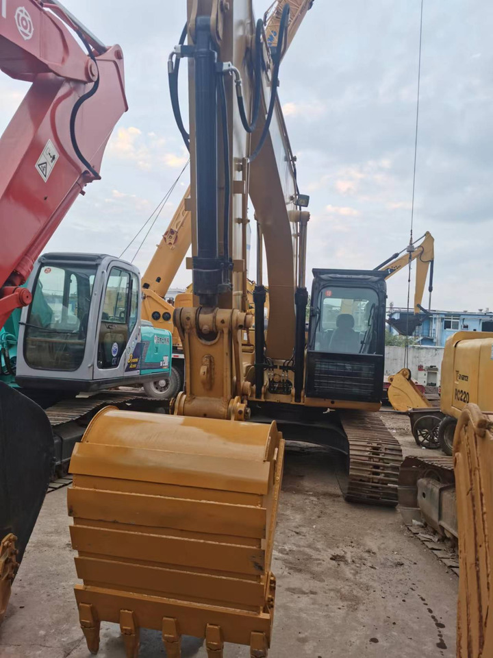 CATERPILLAR 315D - Kāpurķēžu ekskavators: foto 3 CATERPILLAR 315D - Kāpurķēžu ekskavators: foto 3