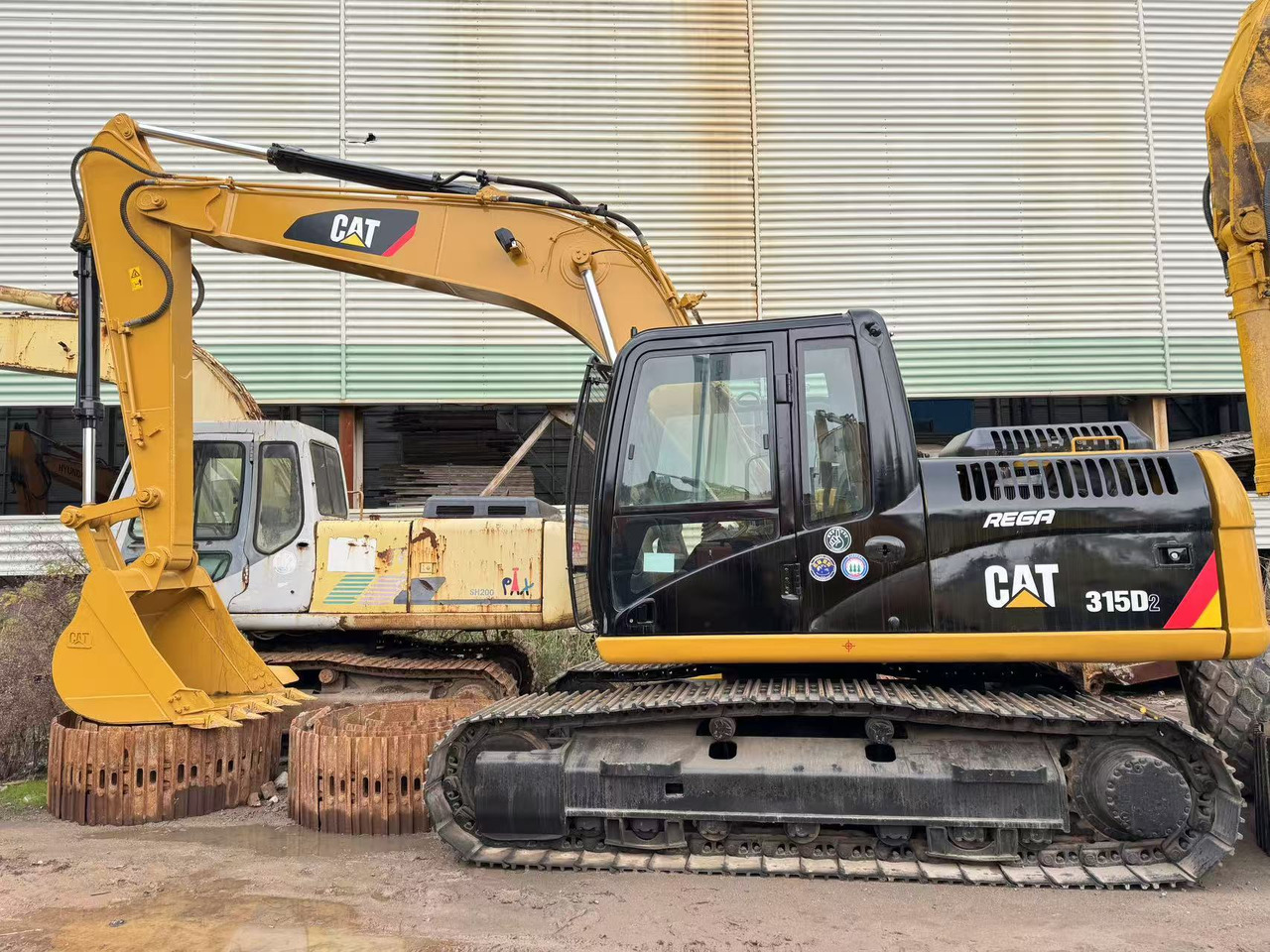 CATERPILLAR 315D2 - Kāpurķēžu ekskavators: foto 1 CATERPILLAR 315D2 - Kāpurķēžu ekskavators: foto 1