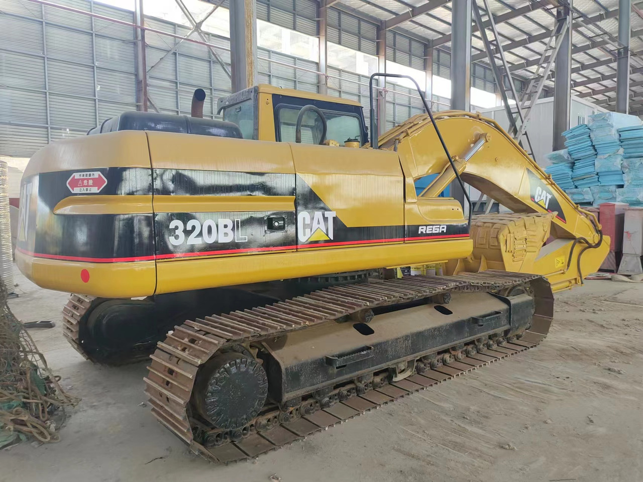 CATERPILLAR 320BL - Kāpurķēžu ekskavators: foto 1 CATERPILLAR 320BL - Kāpurķēžu ekskavators: foto 1