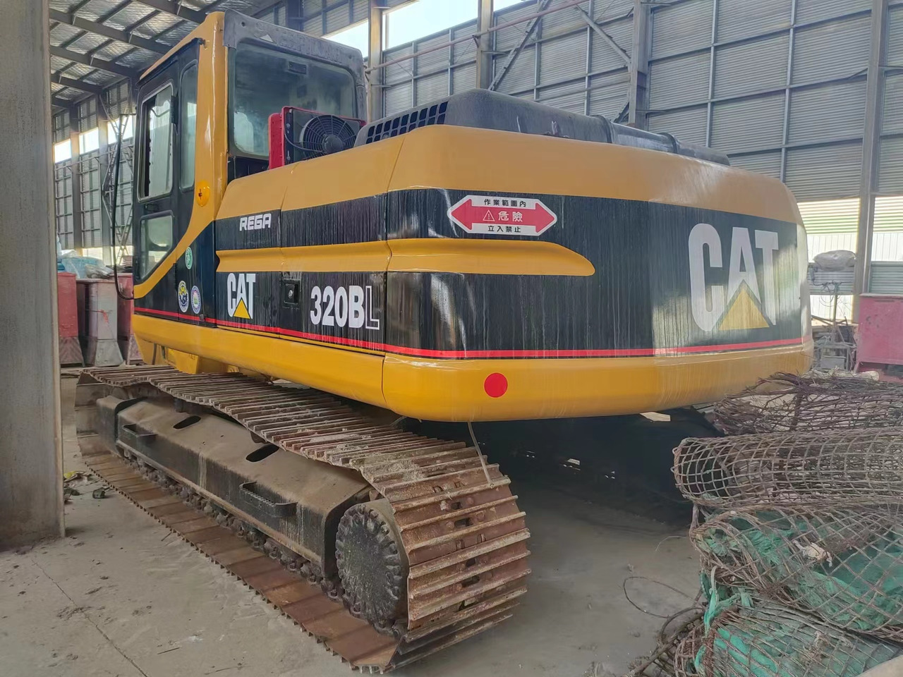 CATERPILLAR 320BL - Kāpurķēžu ekskavators: foto 1 CATERPILLAR 320BL - Kāpurķēžu ekskavators: foto 1