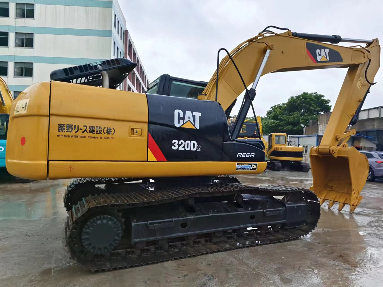 CATERPILLAR 320D - Kāpurķēžu ekskavators: foto 2 CATERPILLAR 320D - Kāpurķēžu ekskavators: foto 2