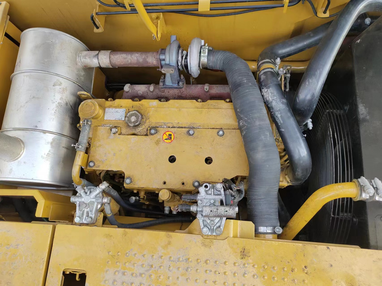CATERPILLAR 320D2L CAT 320D - Kāpurķēžu ekskavators: foto 5 CATERPILLAR 320D2L CAT 320D - Kāpurķēžu ekskavators: foto 5