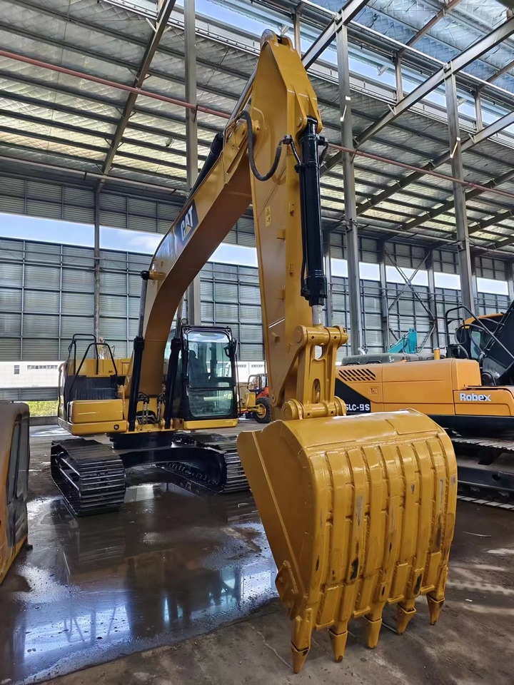 CATERPILLAR 320GC - Kāpurķēžu ekskavators: foto 4 CATERPILLAR 320GC - Kāpurķēžu ekskavators: foto 4