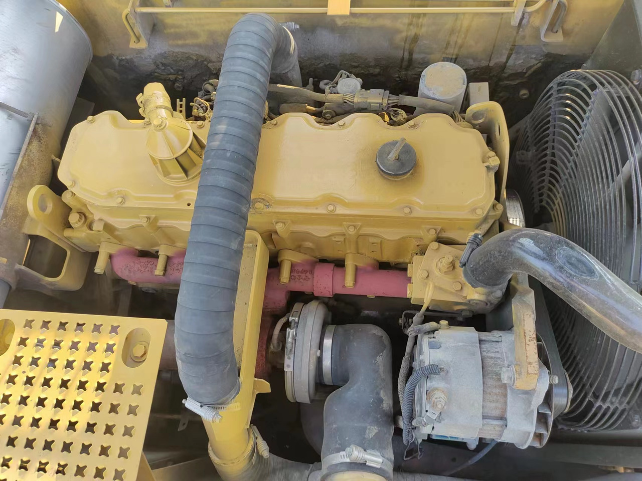 Kāpurķēžu ekskavators CATERPILLAR 325C: foto 7