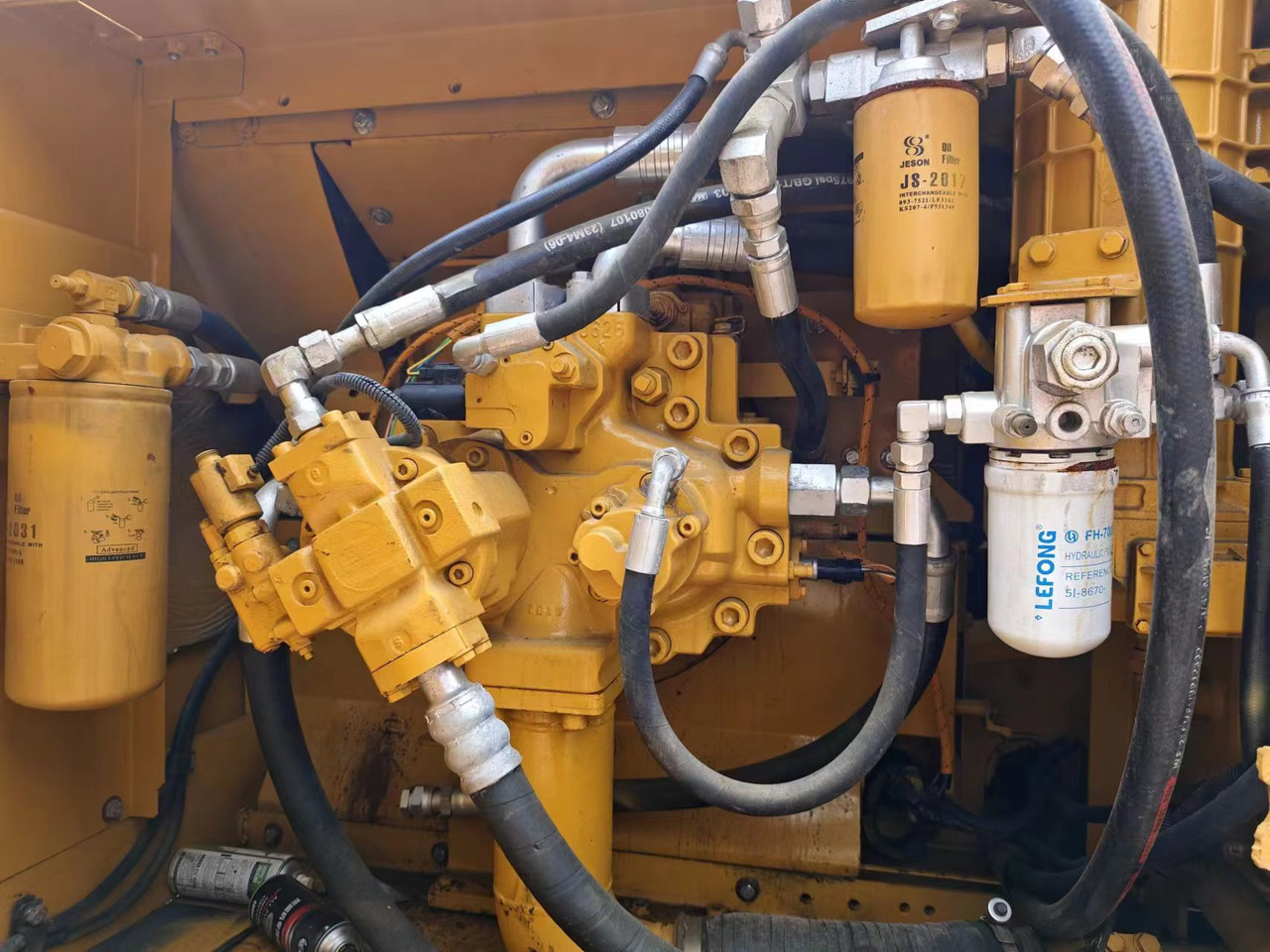 CATERPILLAR 336D2L CAT 336 320 325 - Kāpurķēžu ekskavators: foto 4 CATERPILLAR 336D2L CAT 336 320 325 - Kāpurķēžu ekskavators: foto 4