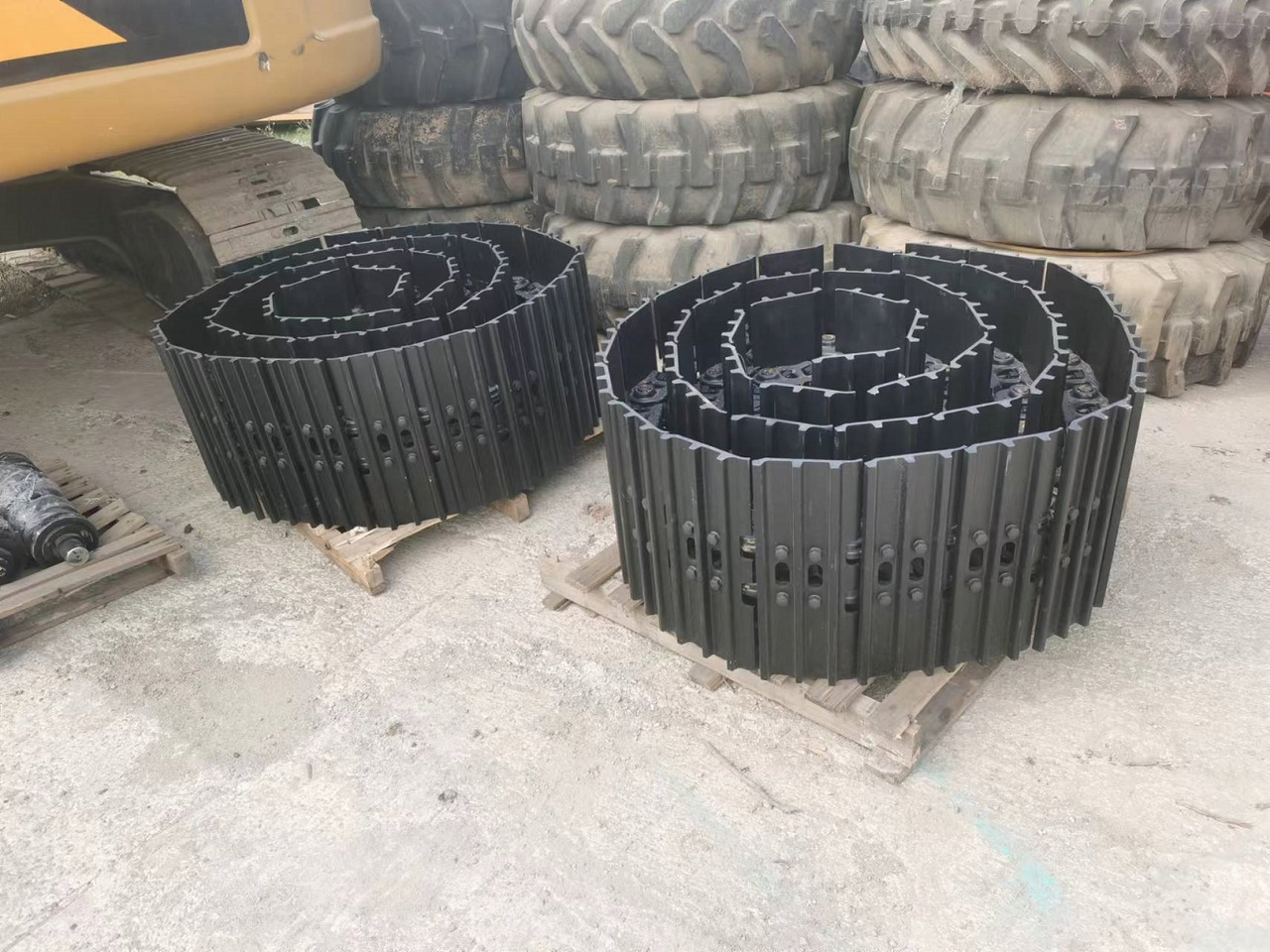 CATERPILLAR 600MM wxcavator track - Kāpurķēdes - Kāpurķēžu ekskavators: foto 3 CATERPILLAR 600MM wxcavator track - Kāpurķēdes - Kāpurķēžu ekskavators: foto 3