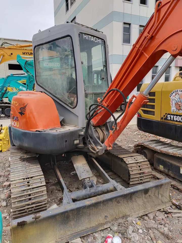 HITACHI ZX40U - Mini-ekskavators: foto 3 HITACHI ZX40U - Mini-ekskavators: foto 3