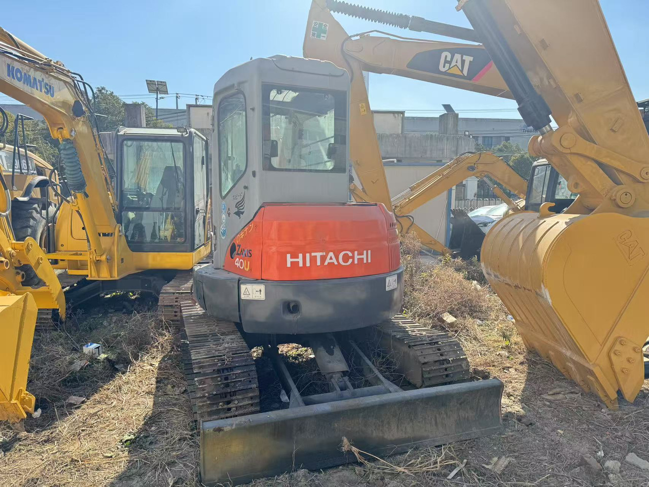 HITACHI ZX40U - Mini-ekskavators: foto 2 HITACHI ZX40U - Mini-ekskavators: foto 2