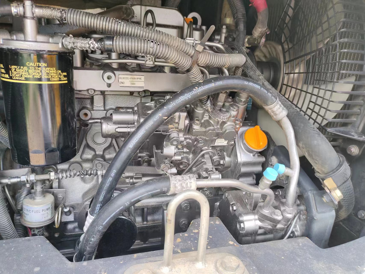 HITACHI ZX55 USR-5A - Mini-ekskavators: foto 5 HITACHI ZX55 USR-5A - Mini-ekskavators: foto 5