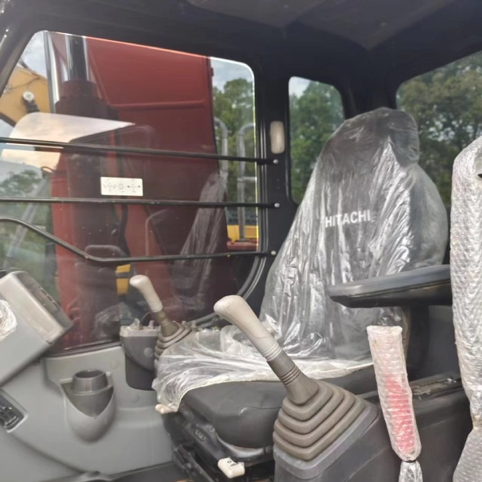 HITACHI zx120 - Kāpurķēžu ekskavators: foto 5 HITACHI zx120 - Kāpurķēžu ekskavators: foto 5